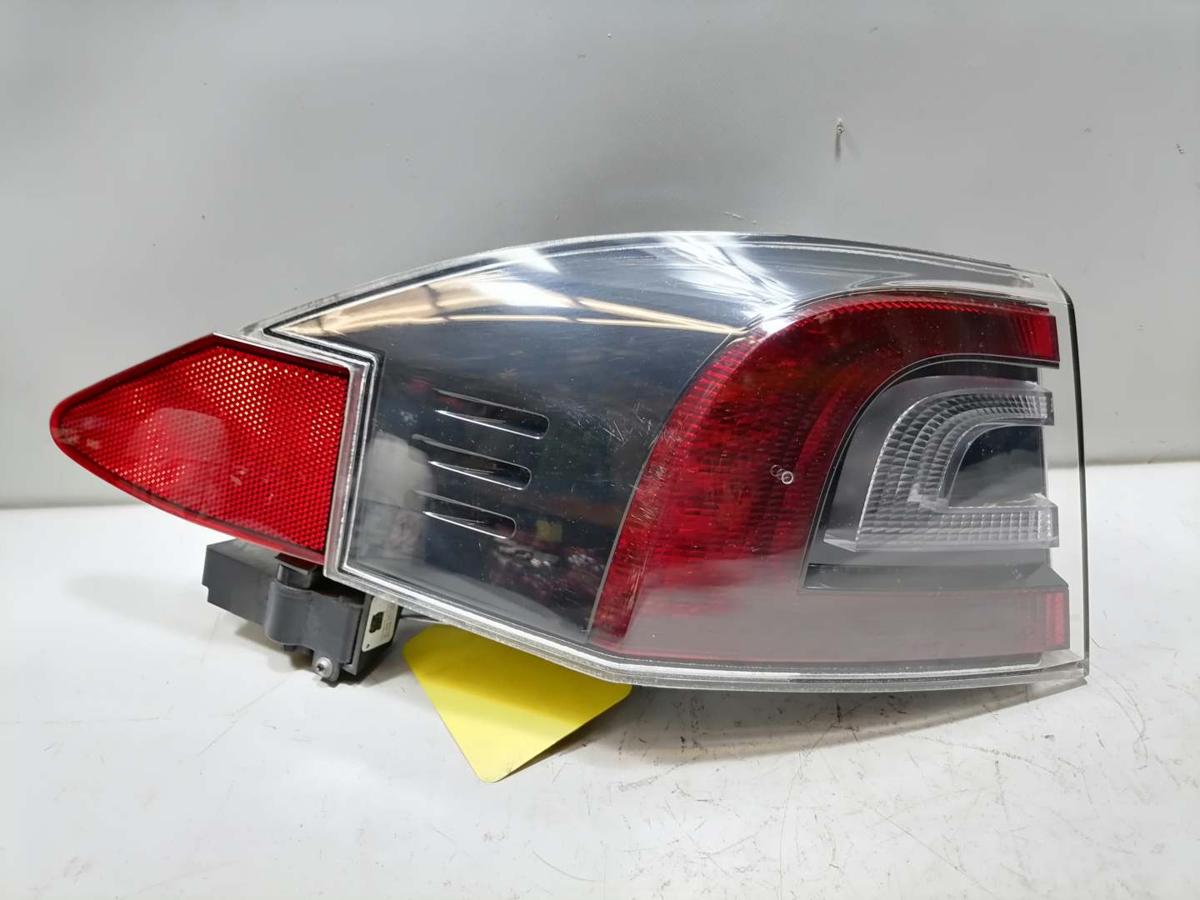 Tesla Model S original Rücklicht Rückleuchte Schlussleuchte links Bj.2019 Tesla Model S original Rücklicht Rückleuchte Schlussleuchte links Bj.2019